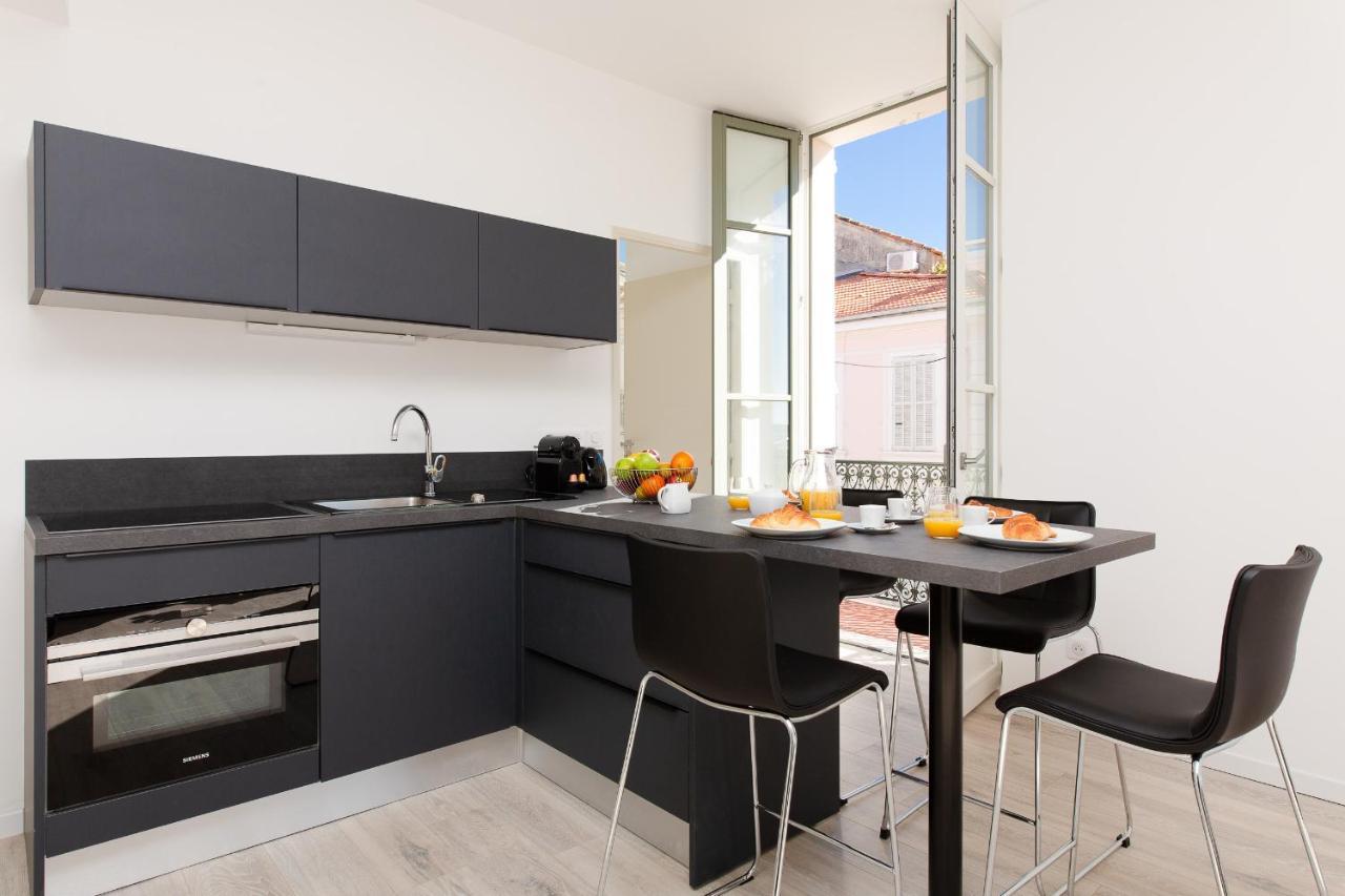 Anzur Yourhosthelper Cannes Exterior photo